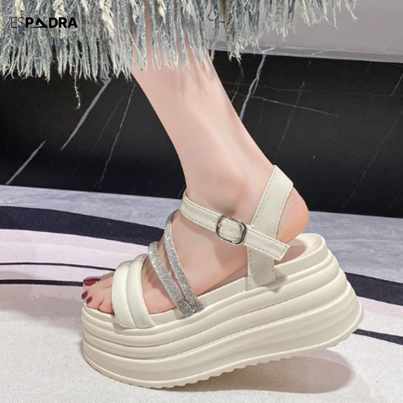 Cuma Sandals