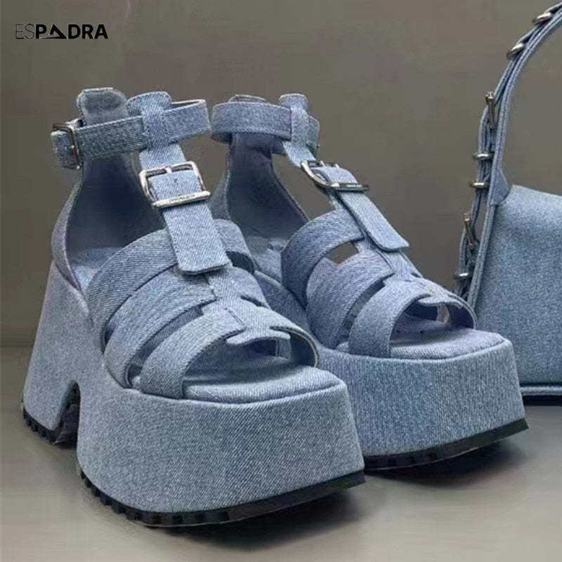 Massa Sandals